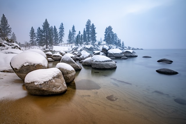 How much snow does Reno Nevada get?